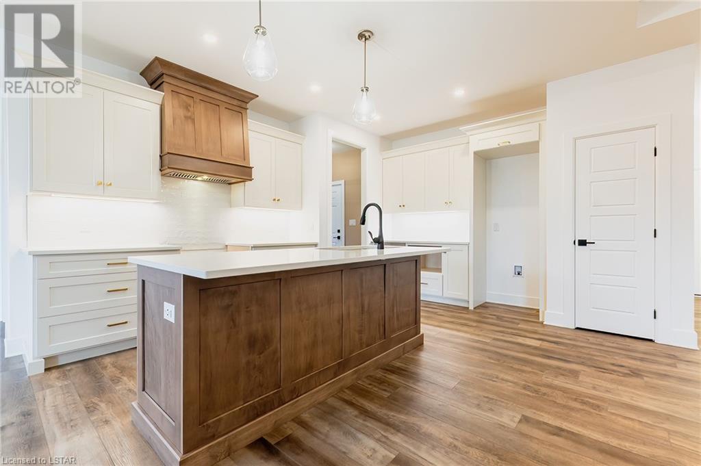 Listing 40367802 - Large Photo # 10