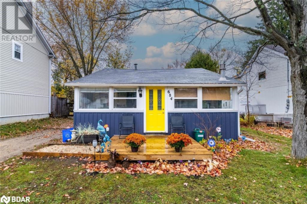 684 CHESTNUT Street, Innisfil