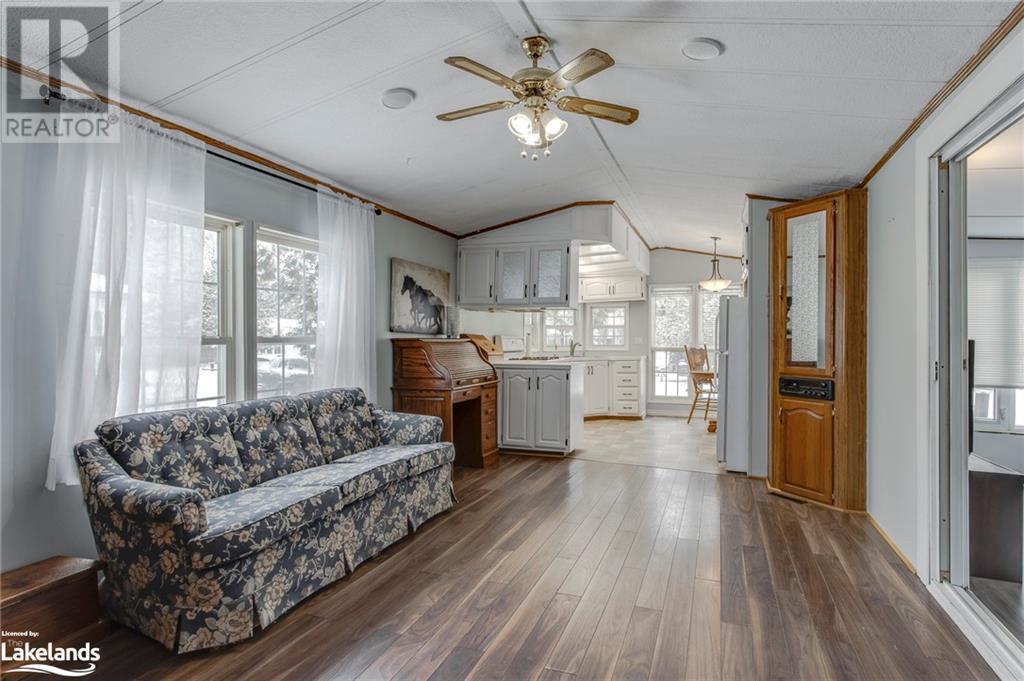 Listing 40368771 - Large Photo # 7