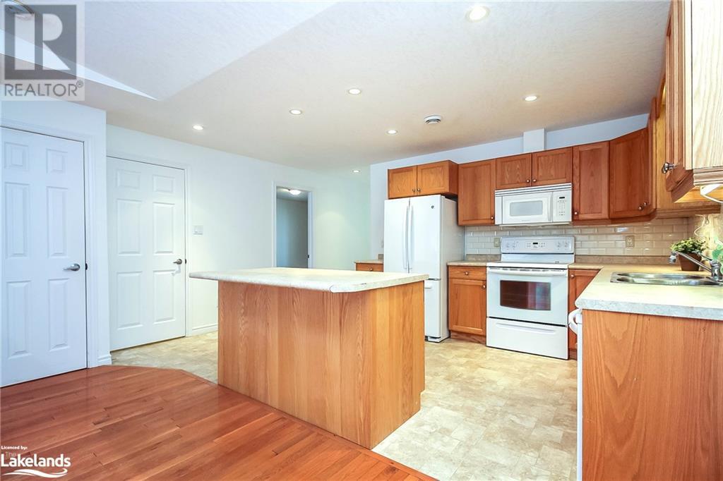 Listing 40368951 - Large Photo # 2