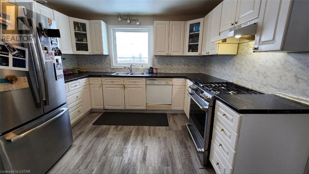 Listing 40369356 - Large Photo # 10