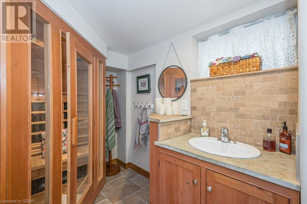 Listing 40369561 - Large Photo # 42