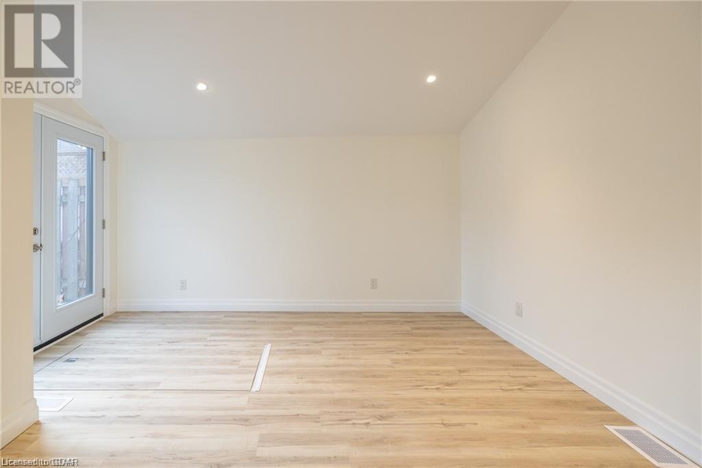 Listing 40369976 - Large Photo # 15