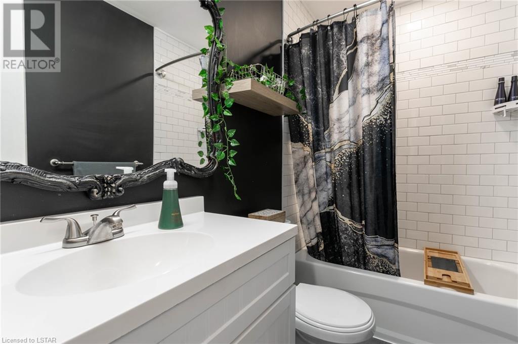 Listing 40370134 - Large Photo # 15