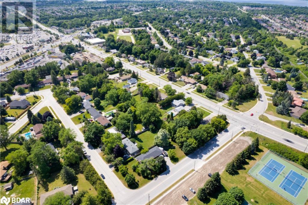 218 ASHFORD Drive, Barrie