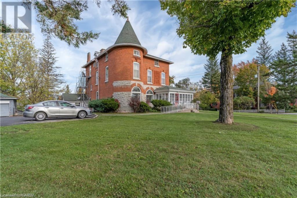 231 DUNDAS Street W, Napanee