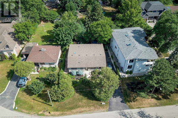 452 JEANETTE Drive, Oakville
