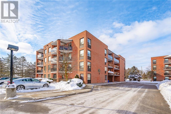 217 SCOTLAND Street Unit# 301, Fergus