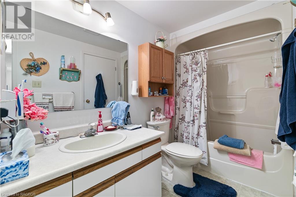 Listing 40372036 - Large Photo # 11