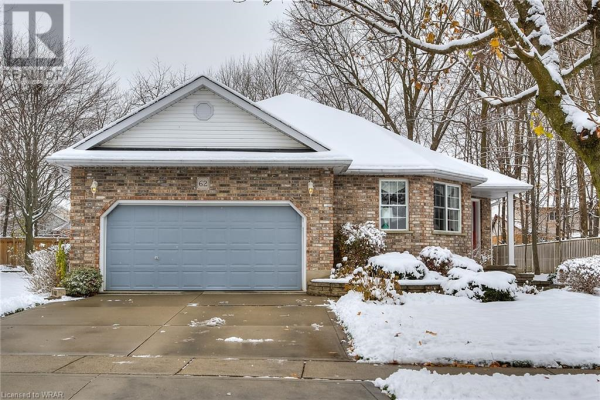 62 DANIELLS Crescent, New Hamburg