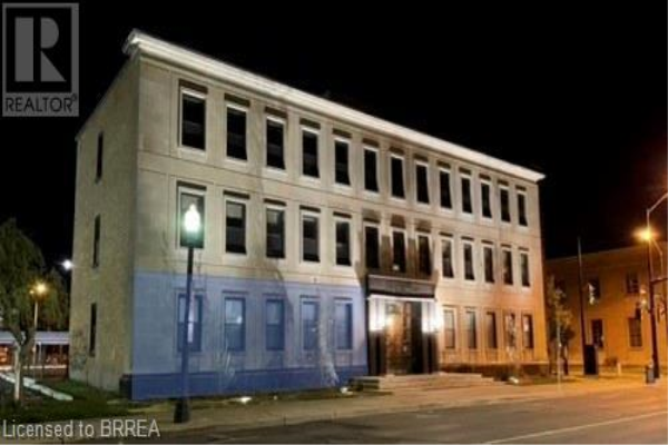 84 MARKET Street Unit# 101, Brantford