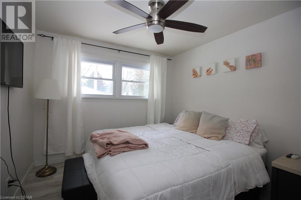 Listing 40372438 - Large Photo # 18