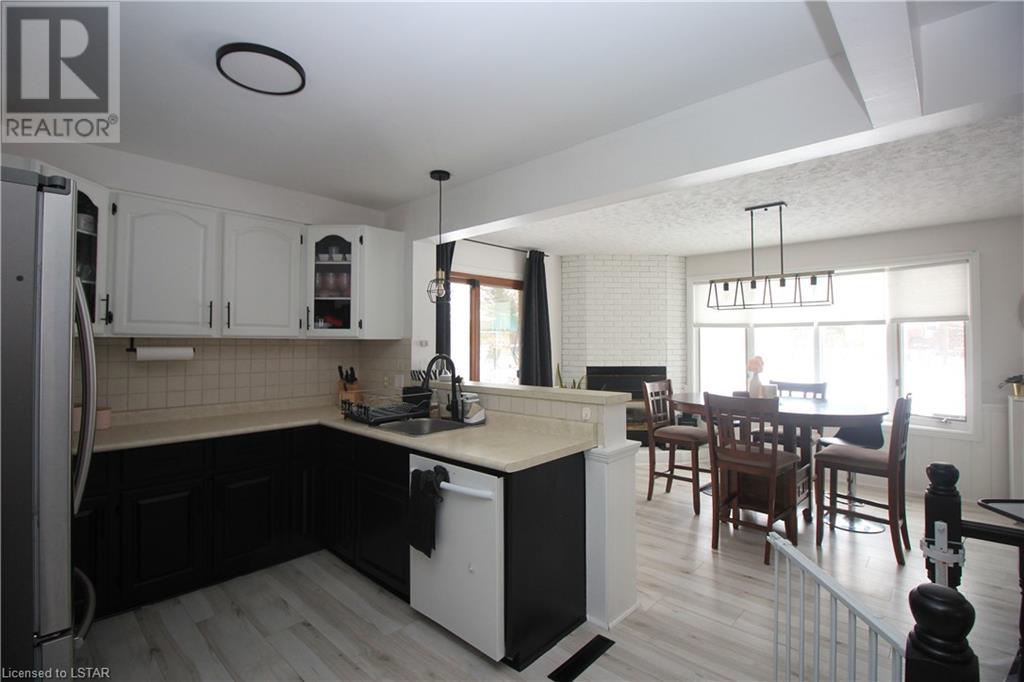 Listing 40372438 - Large Photo # 11