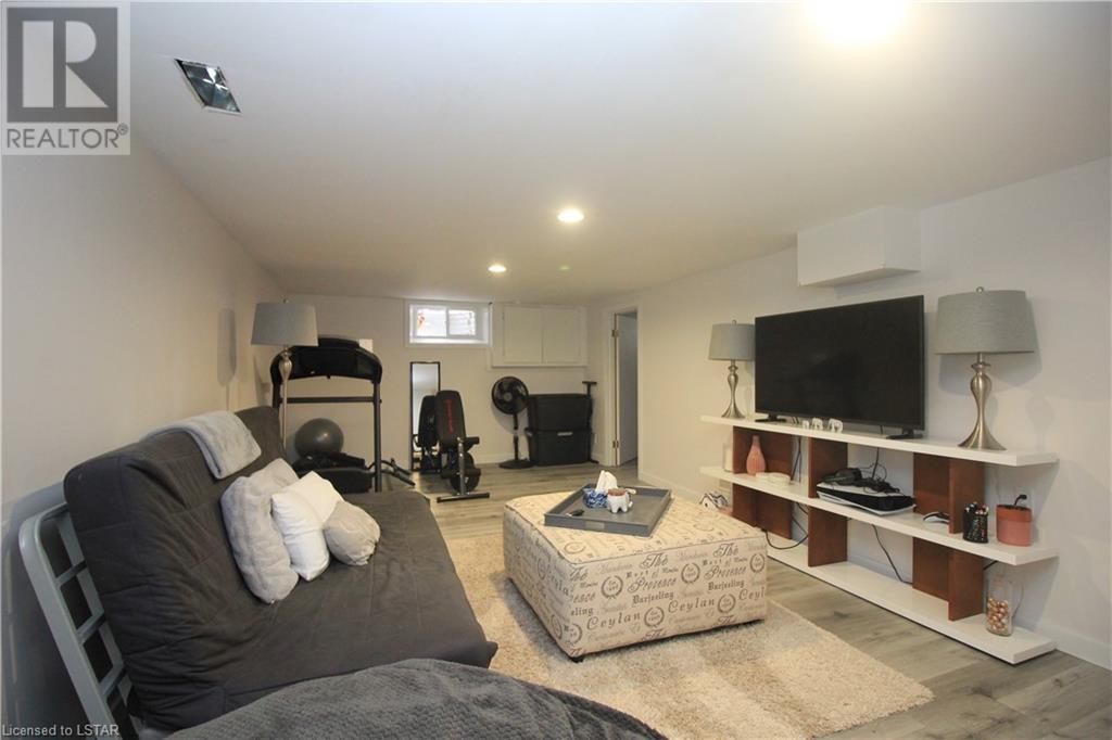 Listing 40372438 - Large Photo # 32