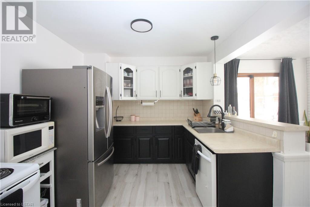Listing 40372438 - Large Photo # 10