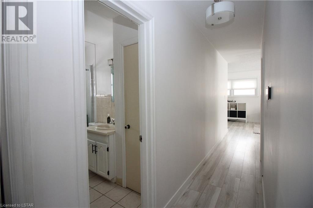 Listing 40372438 - Large Photo # 25