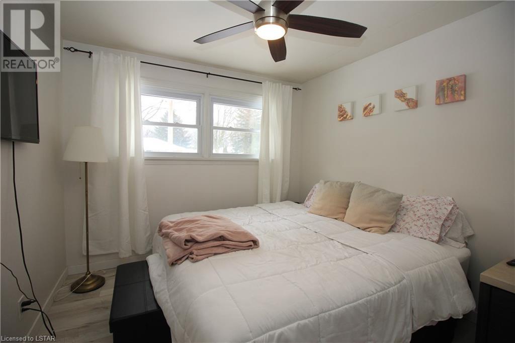 Listing 40372438 - Large Photo # 19