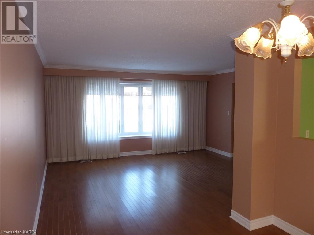Listing 40372952 - Large Photo # 7