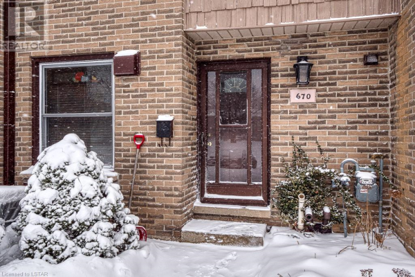 670 WONDERLAND Road S, London