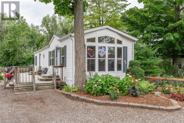 46 ASH Avenue, Puslinch