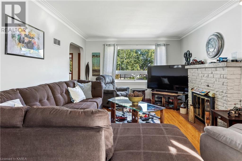 Listing 40373403 - Large Photo # 2
