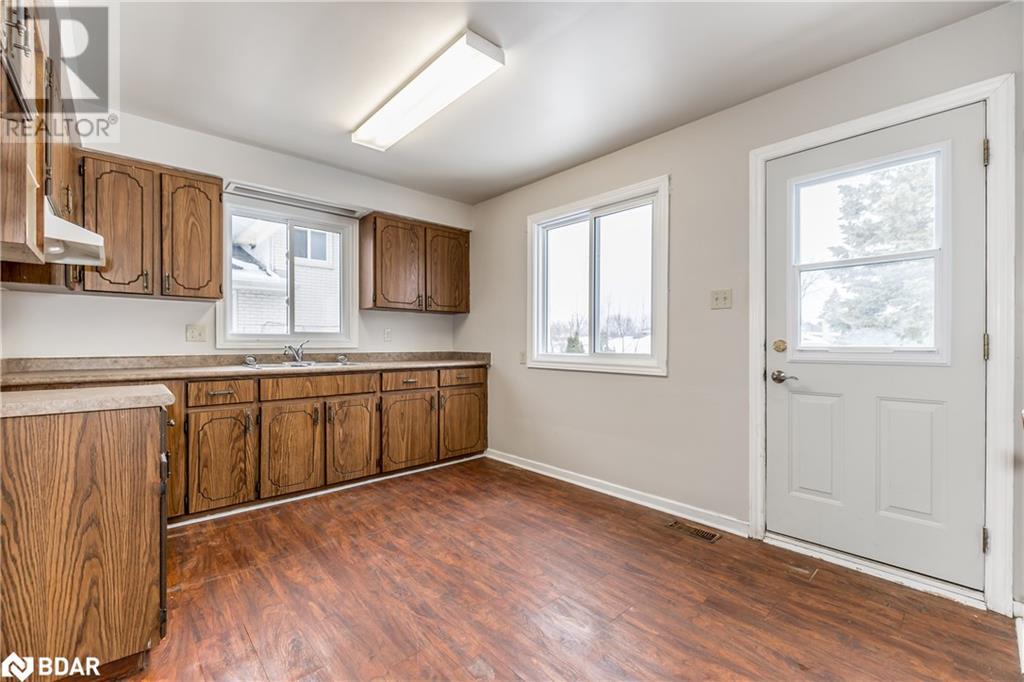 Listing 40374132 - Large Photo # 8