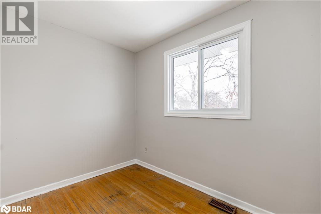Listing 40374132 - Large Photo # 15