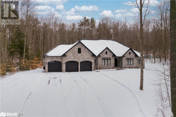 15 LOFTUS Road, Springwater