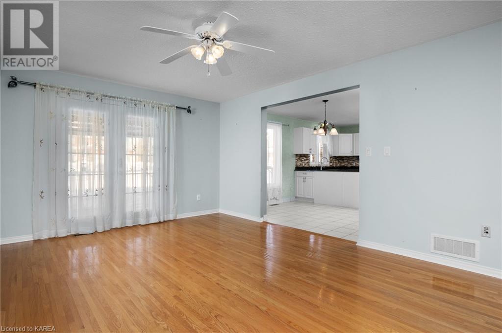 Listing 40374497 - Large Photo # 14