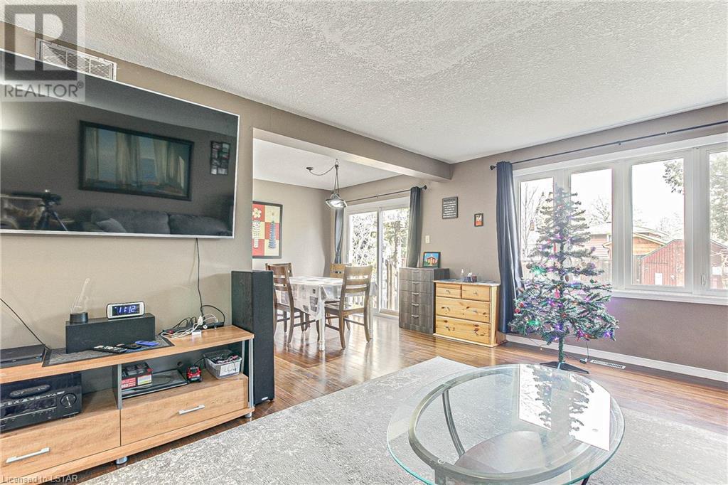Listing 40374499 - Large Photo # 6