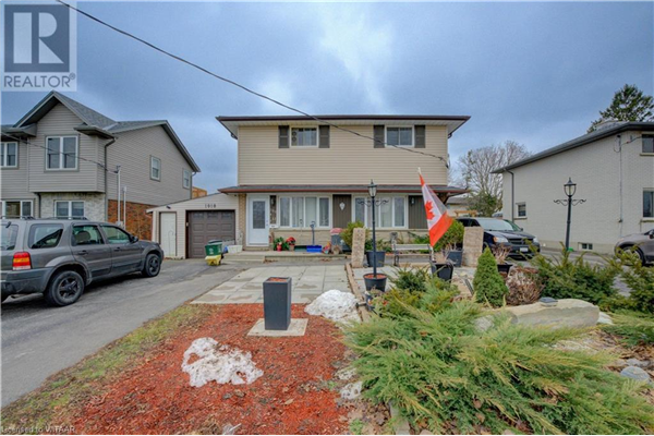 1018 WARWICK Street, Woodstock