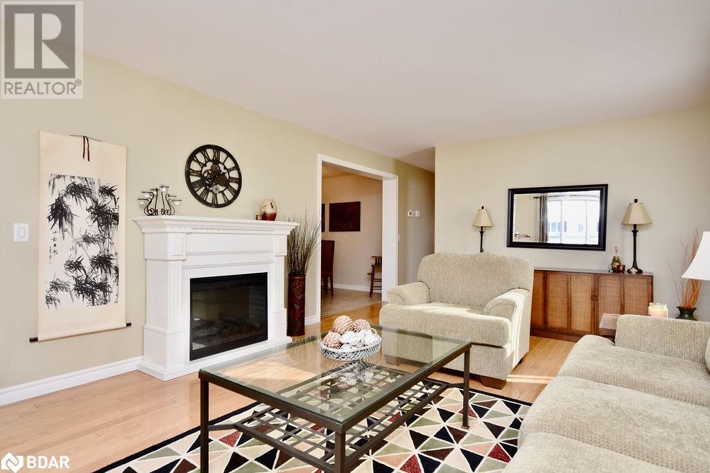 Listing 40375115 - Large Photo # 8