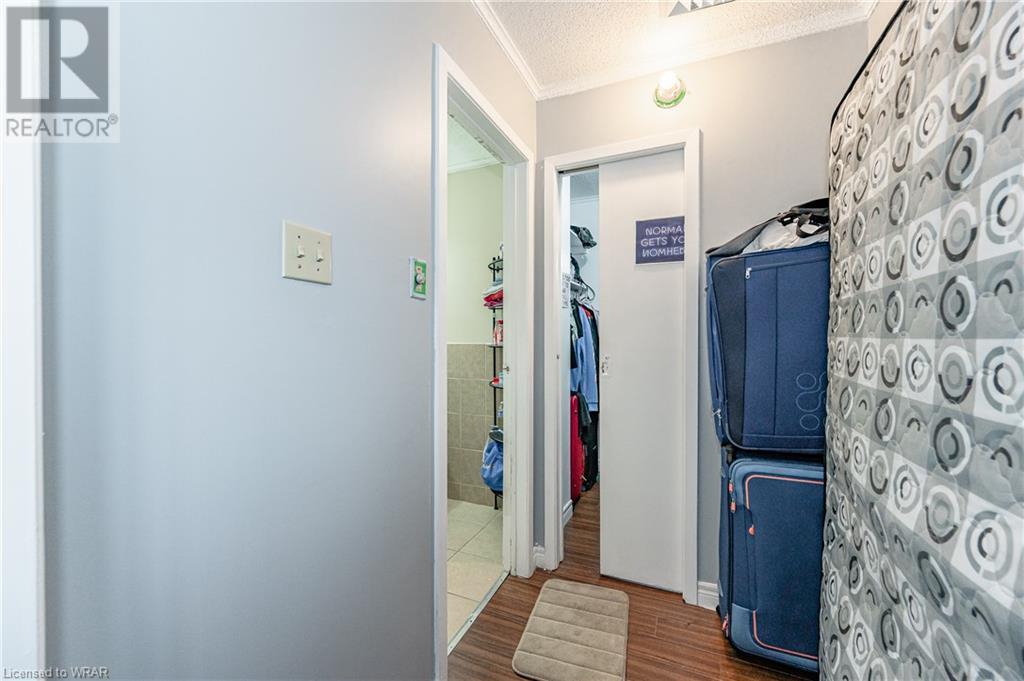 Listing 40375150 - Large Photo # 32