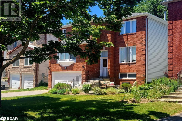 26 MOORE Place, Barrie