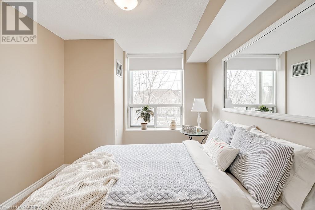 Listing 40375441 - Large Photo # 30
