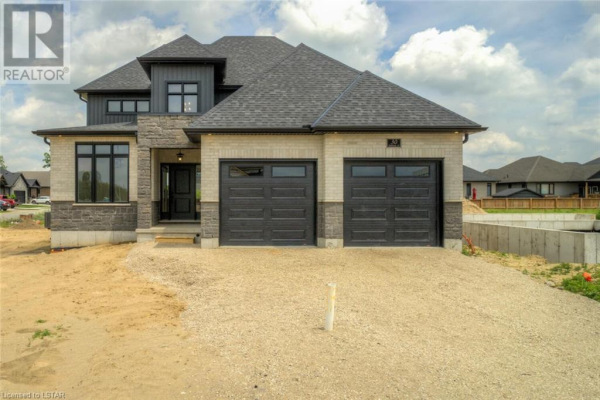 10 BRISCOE Crescent, Strathroy