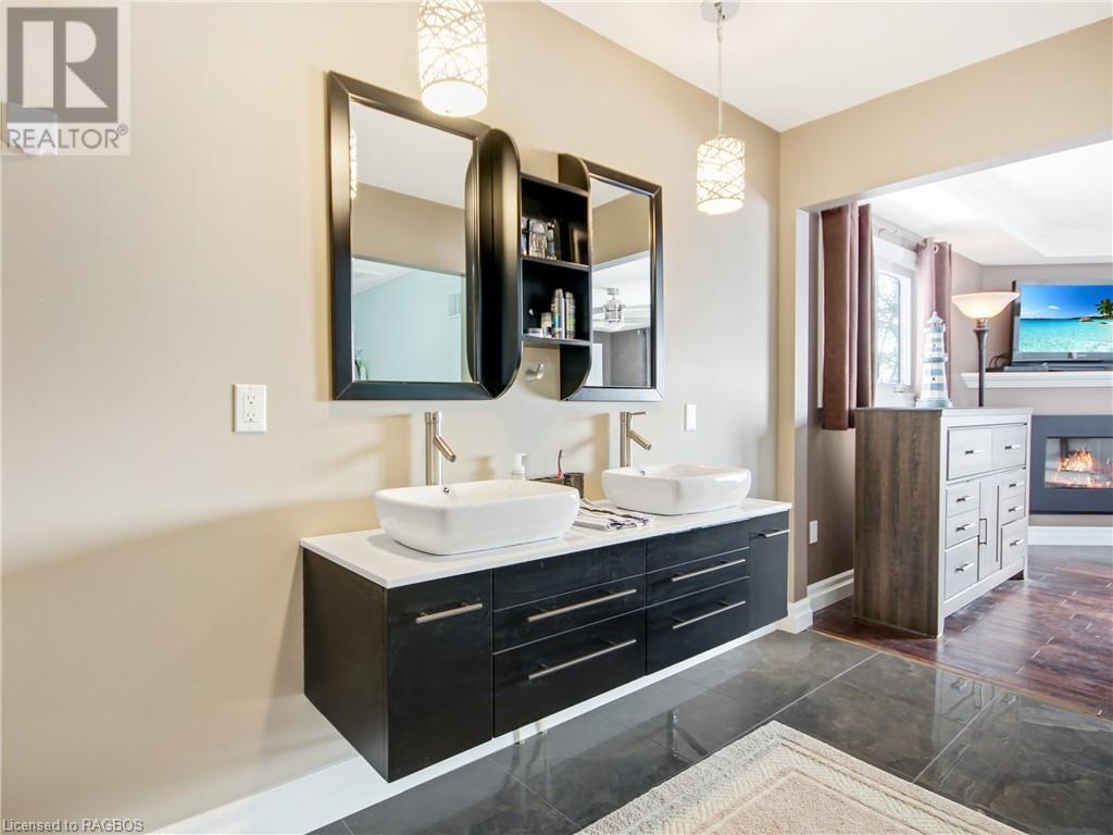 Listing 40375542 - Large Photo # 25