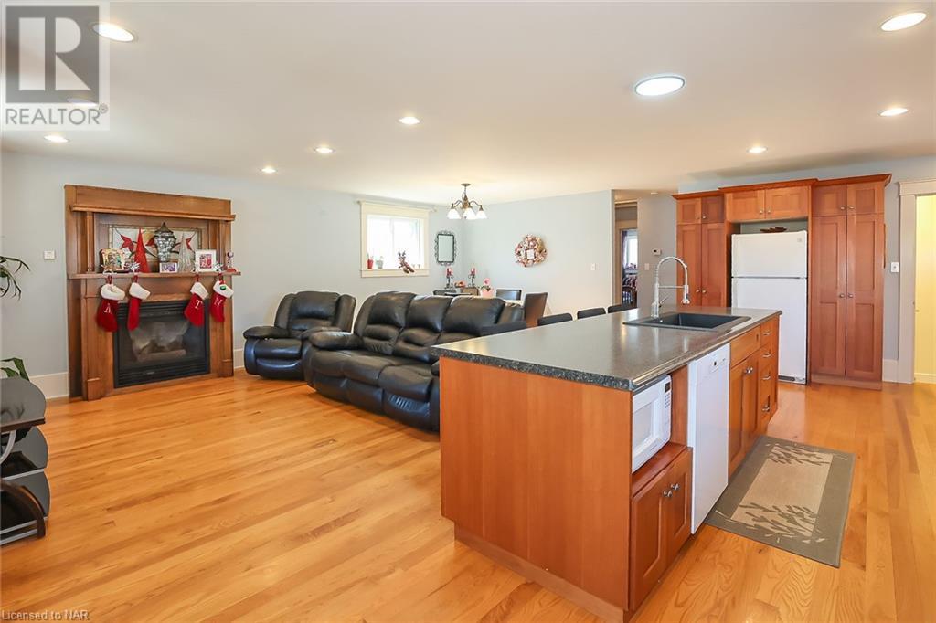 Listing 40375845 - Large Photo # 10