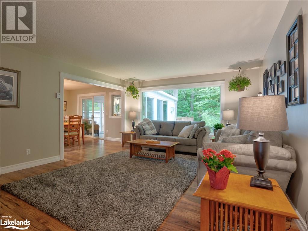 Listing 40375912 - Large Photo # 4