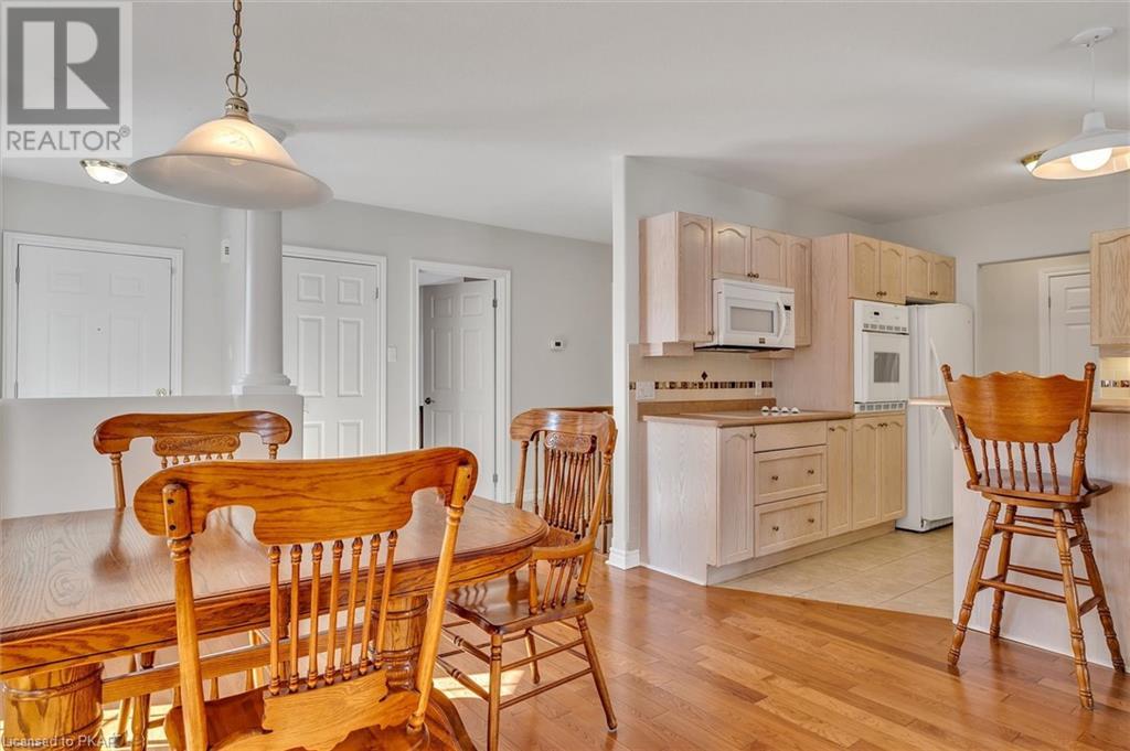 Listing 40376209 - Large Photo # 4