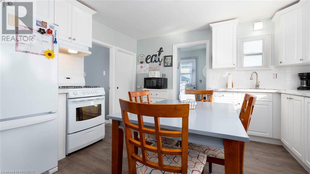 Listing 40376215 - Large Photo # 16