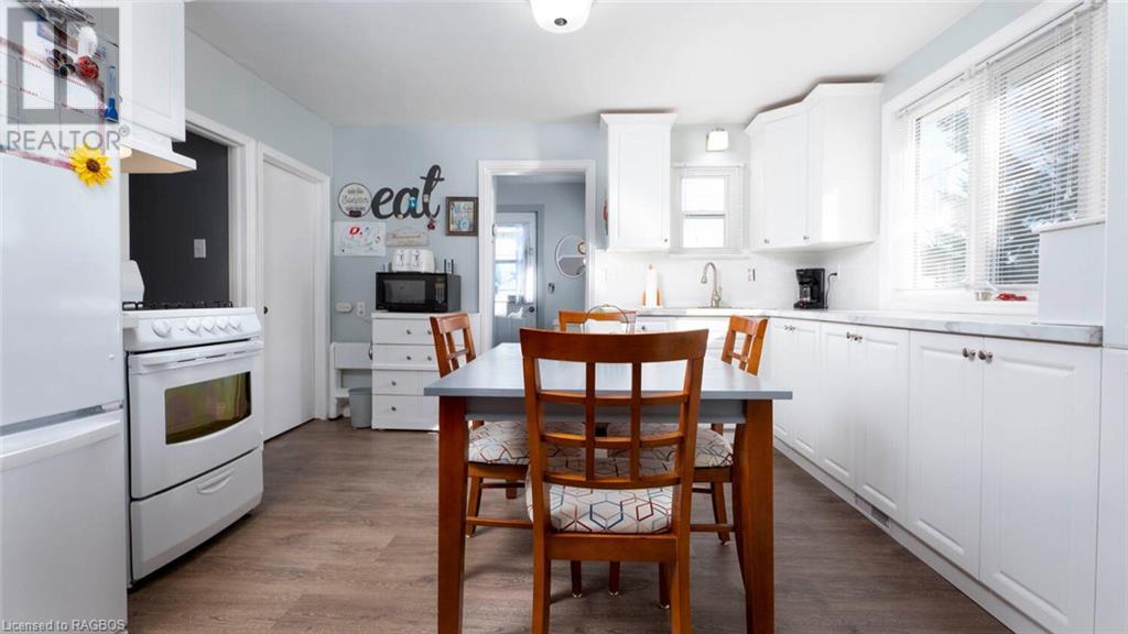 Listing 40376215 - Large Photo # 17