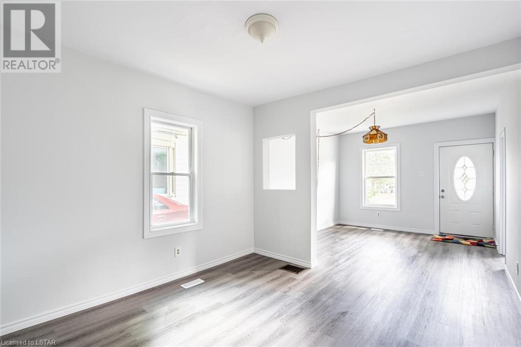 Listing 40376634 - Large Photo # 6
