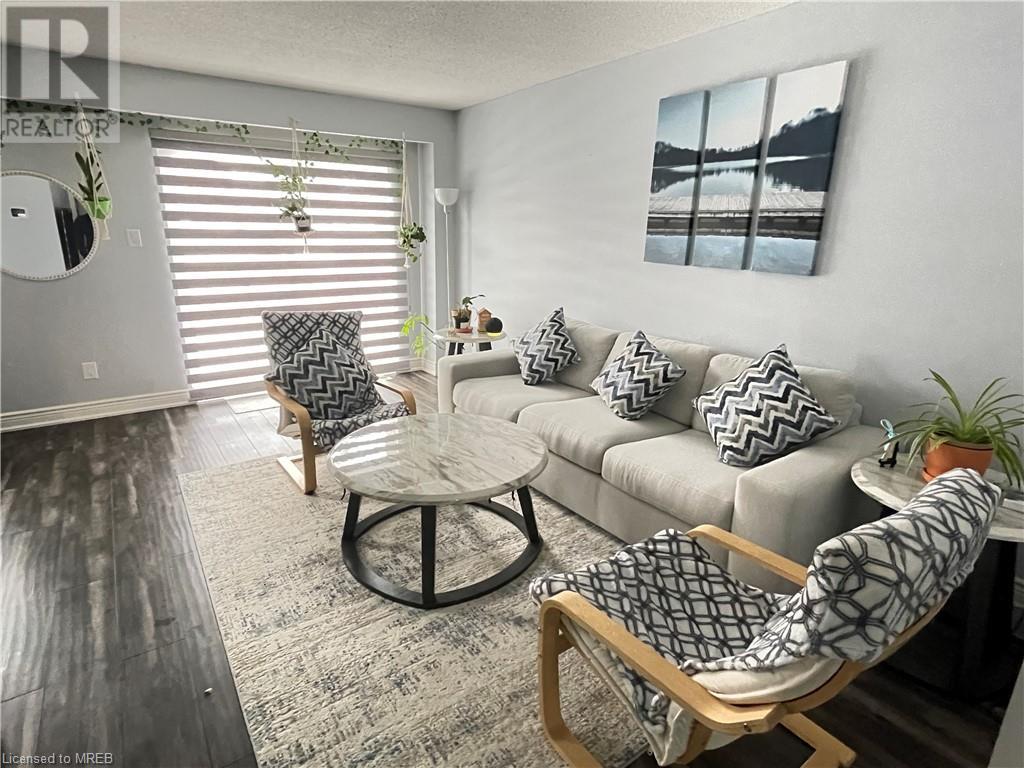 Listing 40376826 - Large Photo # 3