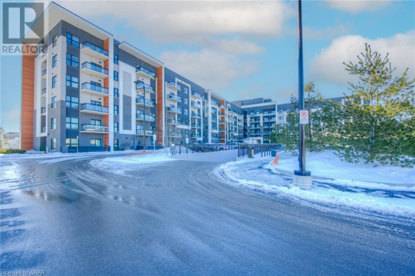 128 GROVEWOOD Common Unit# 615, Oakville