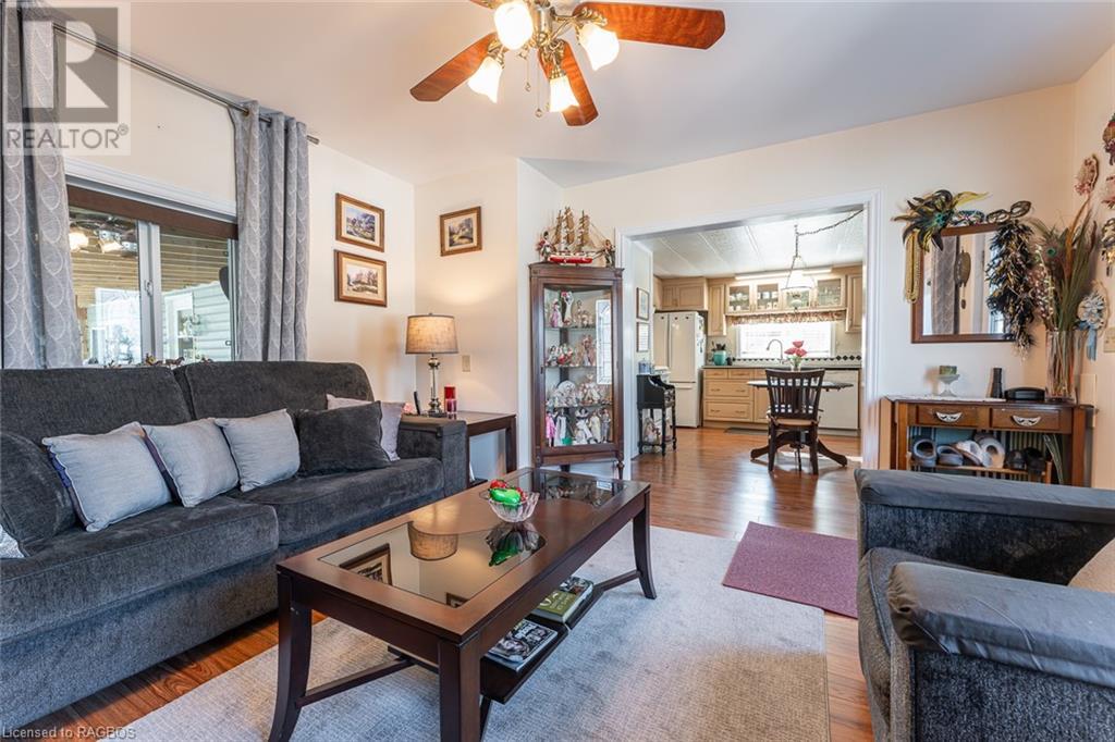 Listing 40377202 - Large Photo # 8