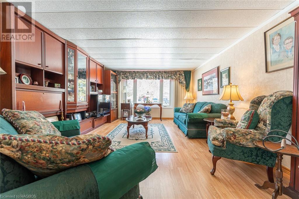 Listing 40377202 - Large Photo # 13