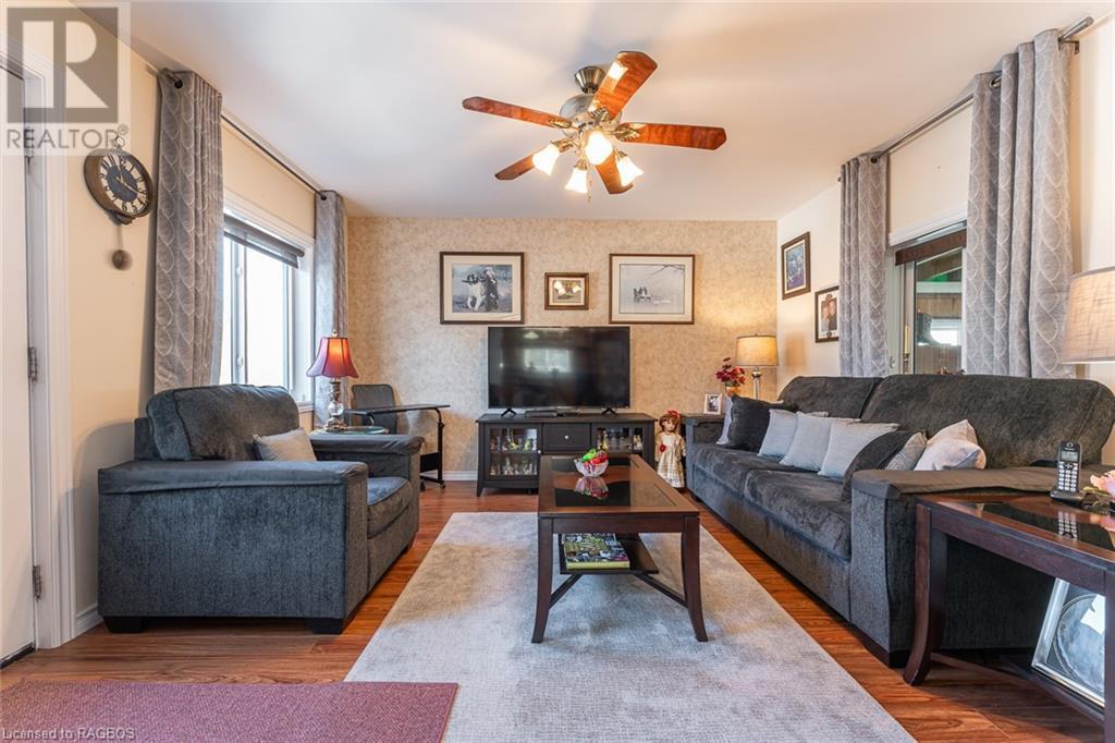 Listing 40377202 - Large Photo # 7