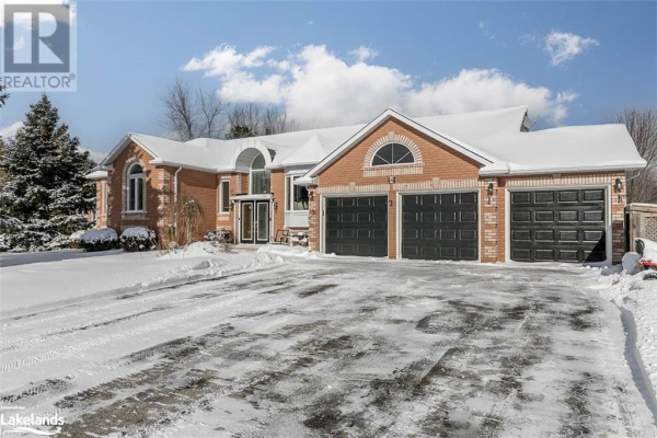4 DEAN Court, Wasaga Beach