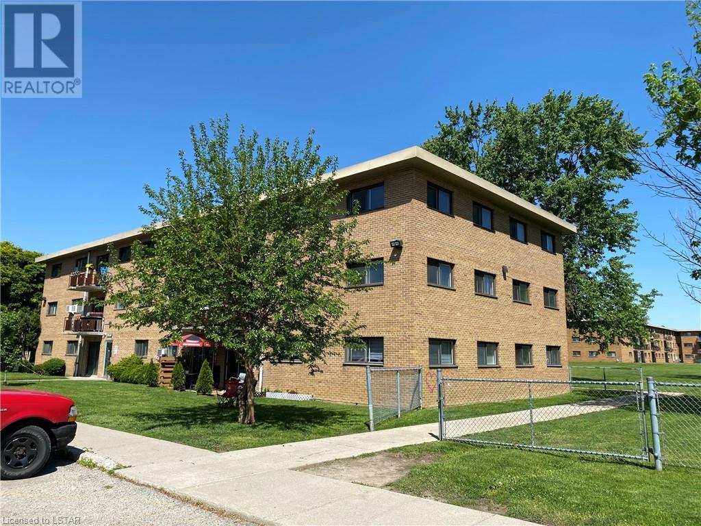 Listing 40377312 - Large Photo # 2